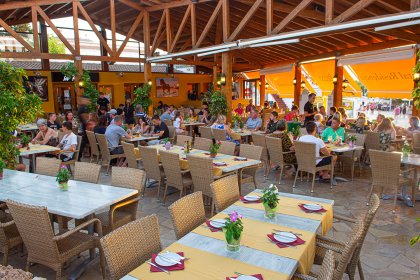 Siesta Mar Club Restaurant, Cala'n Porter, Menorca